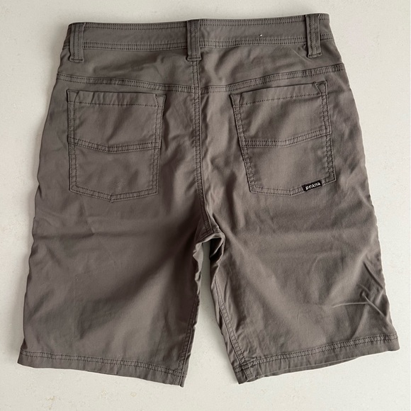 prAna Breathe Shorts Size Flat Front 32W x 11L Mud (Olive / Brown) RN124977 - Picture 12 of 16